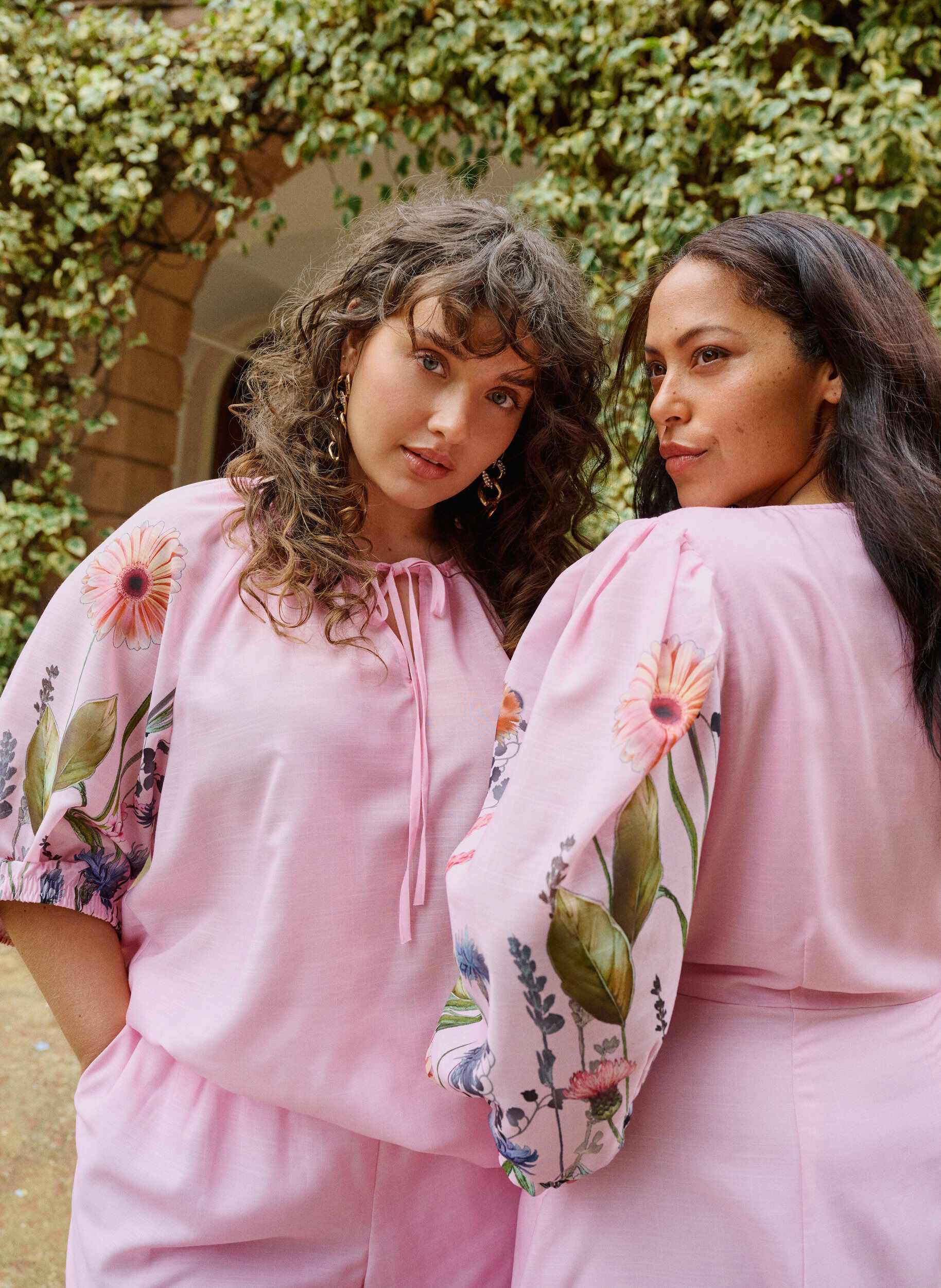 ZizziBluse mit Bindedetail und gebl&uuml;mten &Auml;rmeln, Pink, Image image number 0