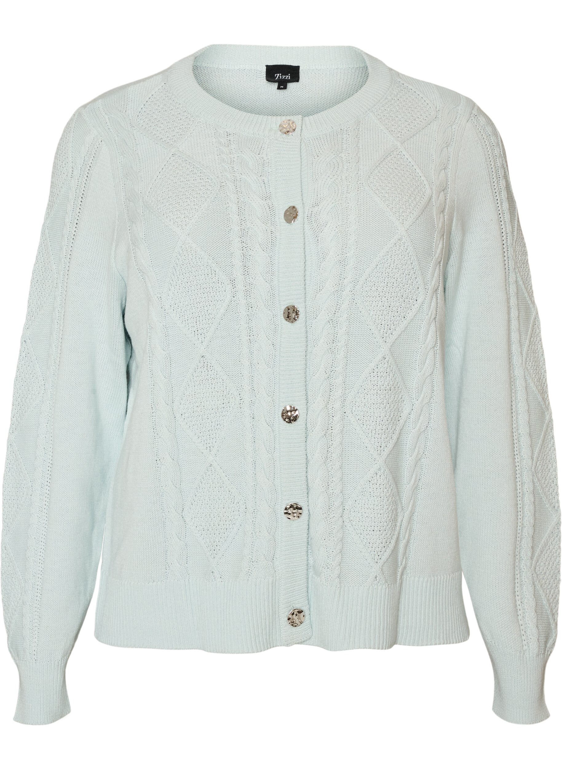 Strickjacke mit Zopfmuster und dekorativen Kn&ouml;pfen