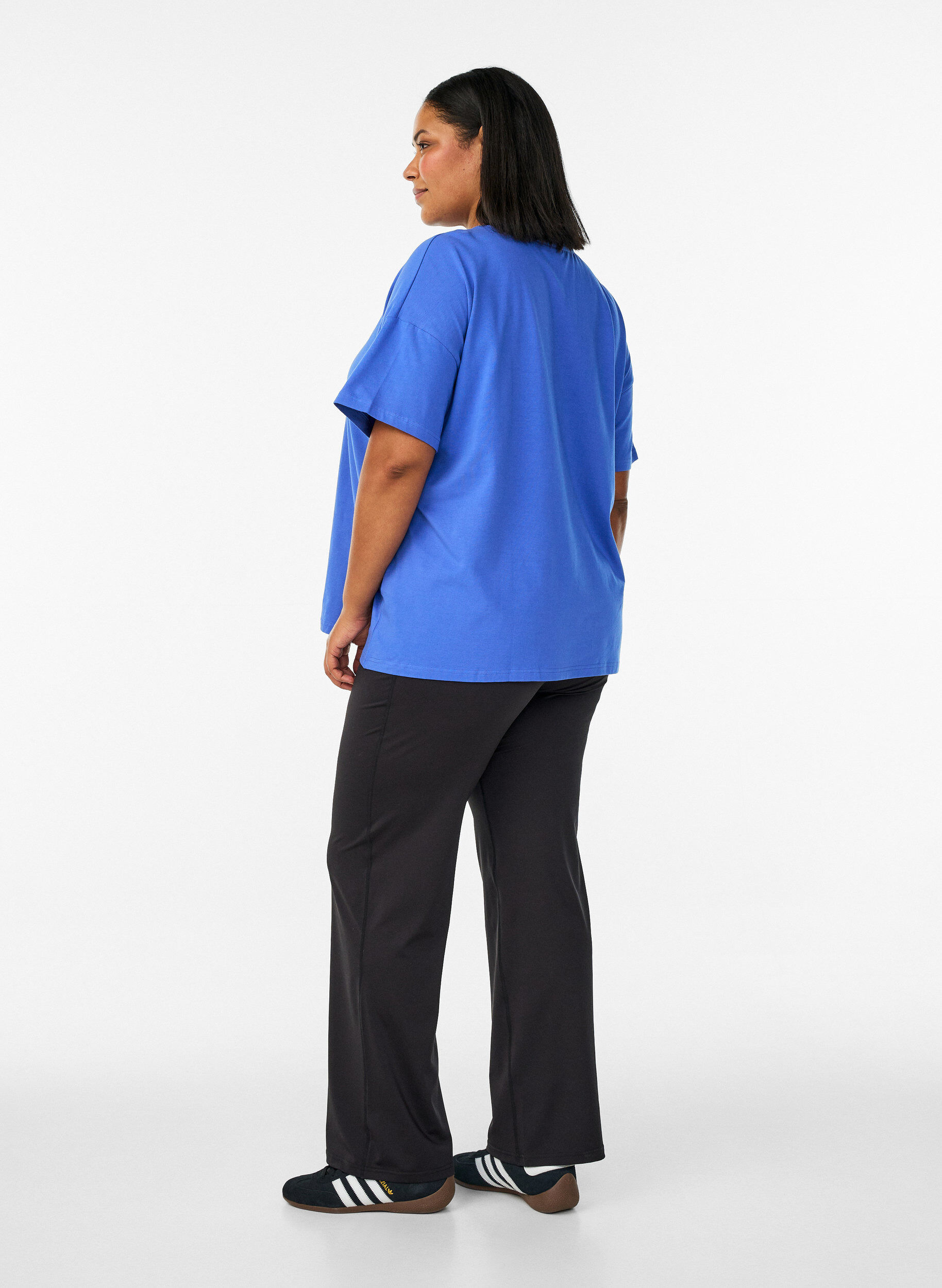 ZizziAusgestellte Trainingshose mit hoher Taille, Schwarz, Model image number 2