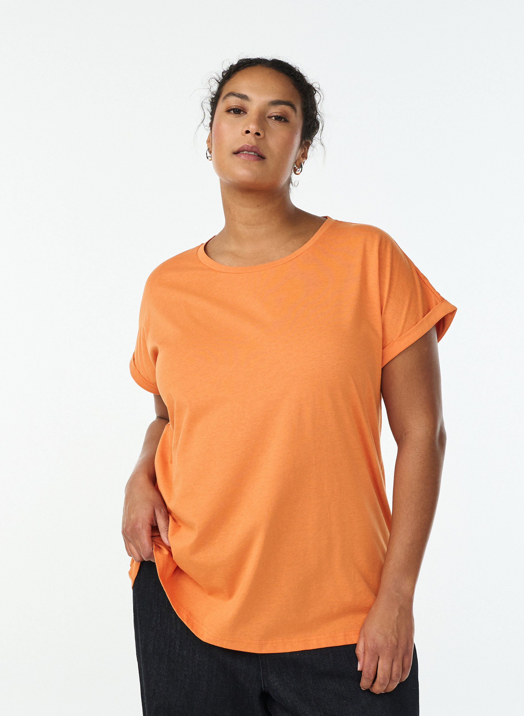 Kurz&auml;rmeliges T-Shirt aus Baumwollmischgewebe, Orange, Model