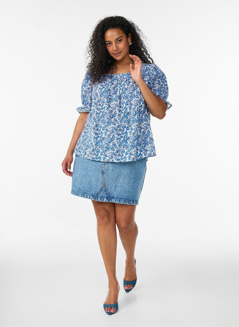 Baumwollbluse mit eckigem Ausschnitt, Blau, Model image number 1
