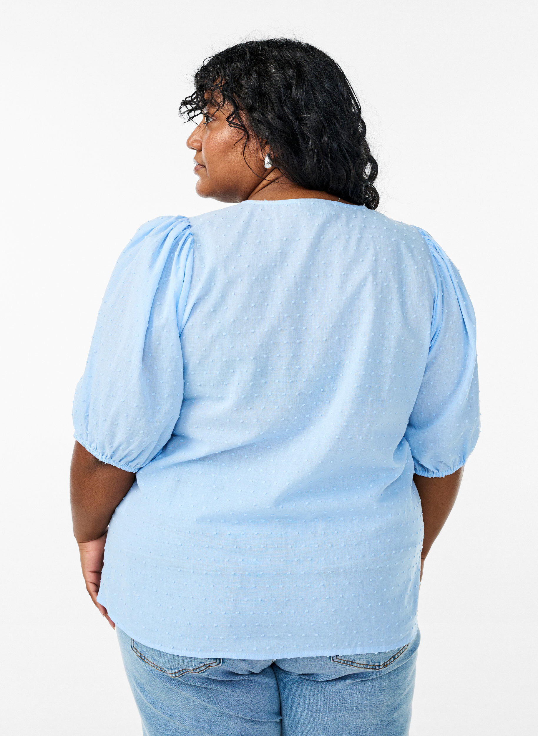 ZizziBluse mit Bindeband und gepunkteter Textur, Blau, Model image number 2