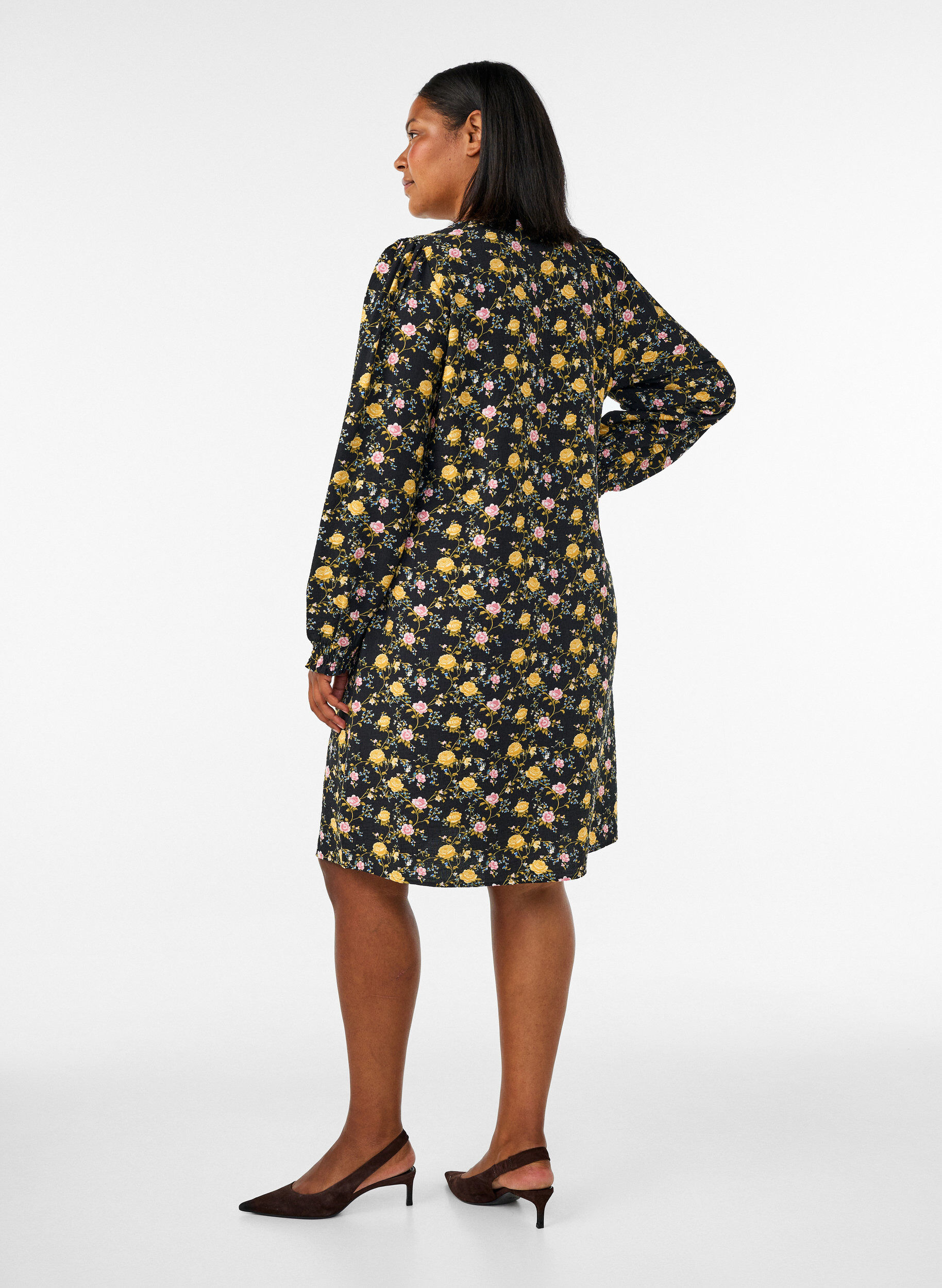 ZizziGemustertes Kleid aus Viskose mit langen &Auml;rmeln, Schwarz, Model image number 2