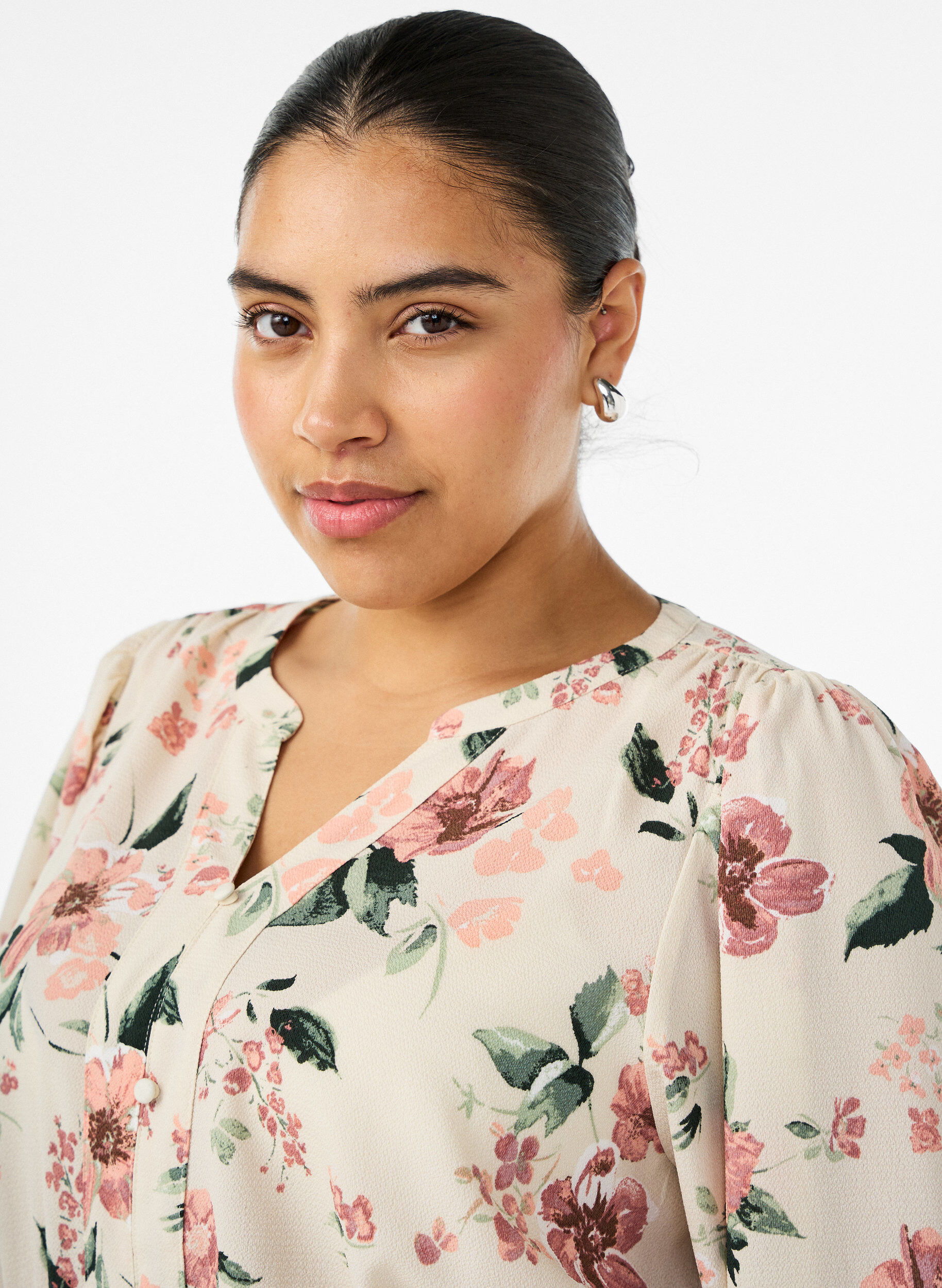 ZizziMidikleid mit Smock und Zierkn&ouml;pfen, Beige, Model image number 2