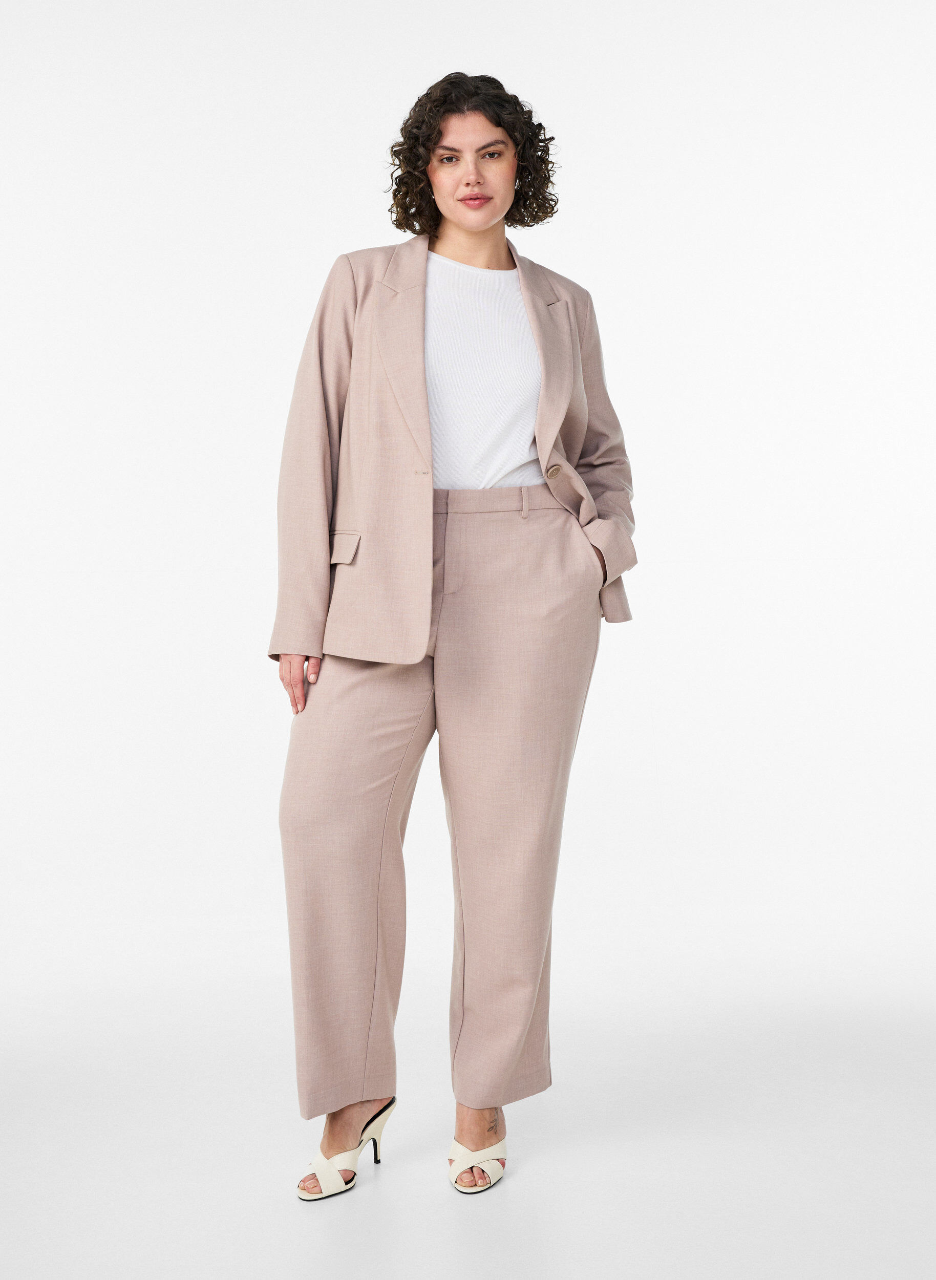 Taillierte Hose mit hoher Taille und gerader Passform, Beige, Model