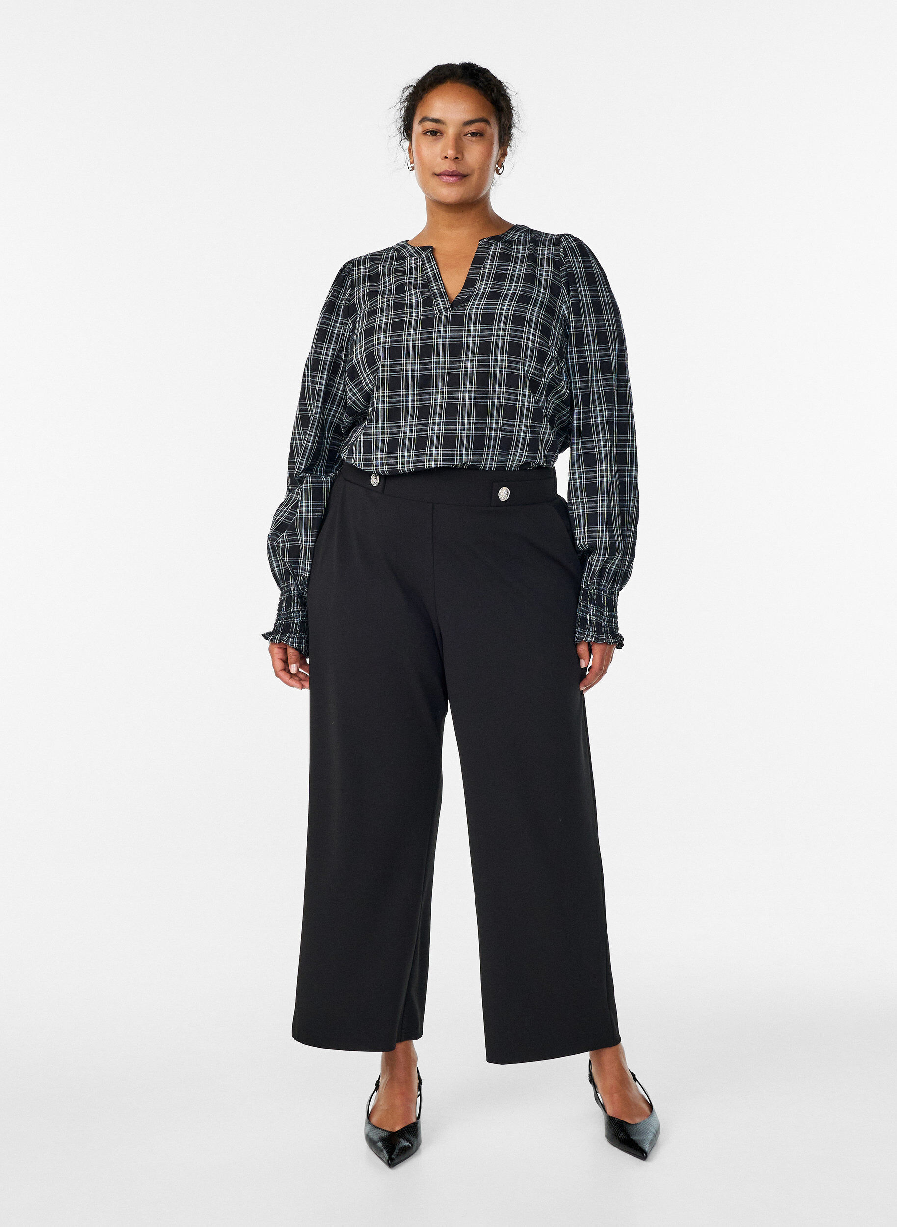 ZizziLockere Hose mit Taschen, Schwarz, Model image number 0