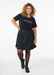 T-Shirt mit Print, Schwarz, Model image number 1
