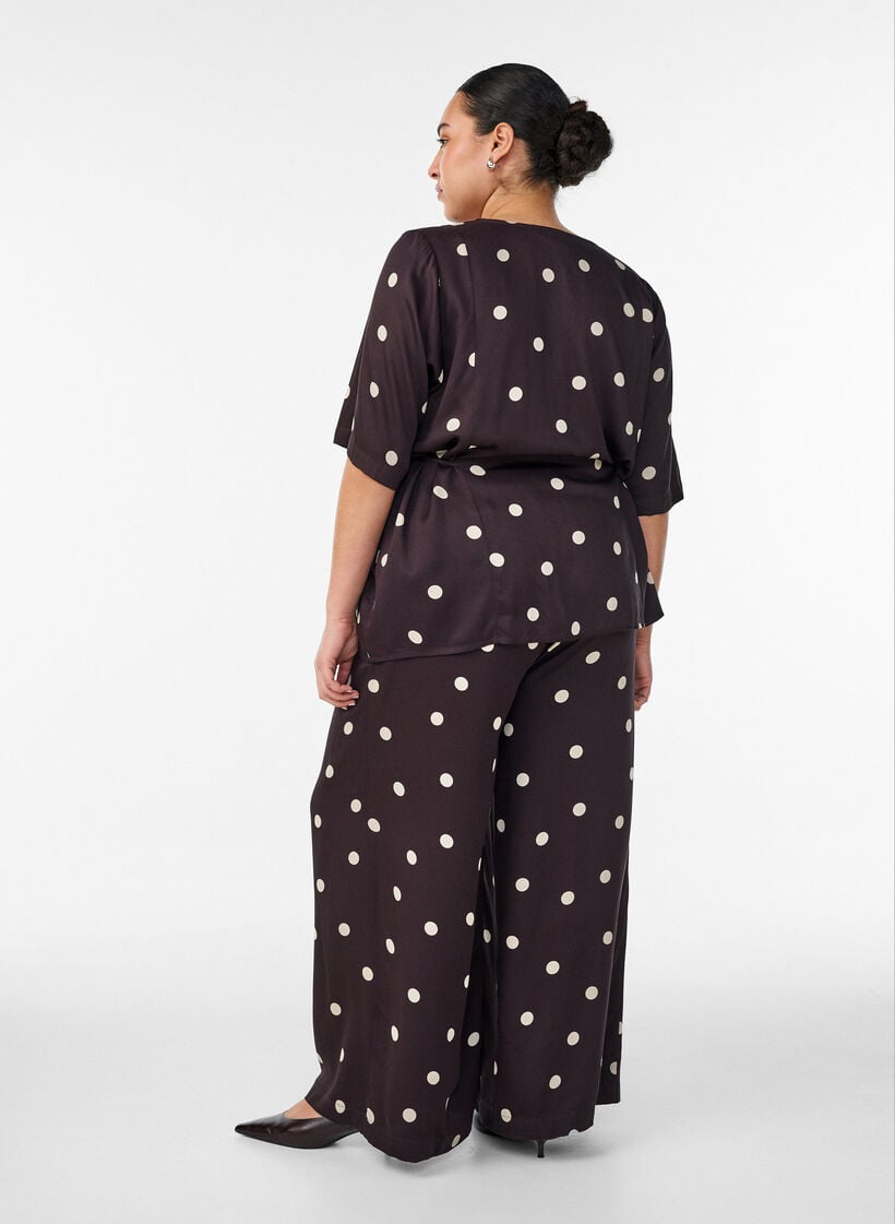 Hose aus Viskose mit Polka Dots und weitem Bein, Braun, Model image number 2