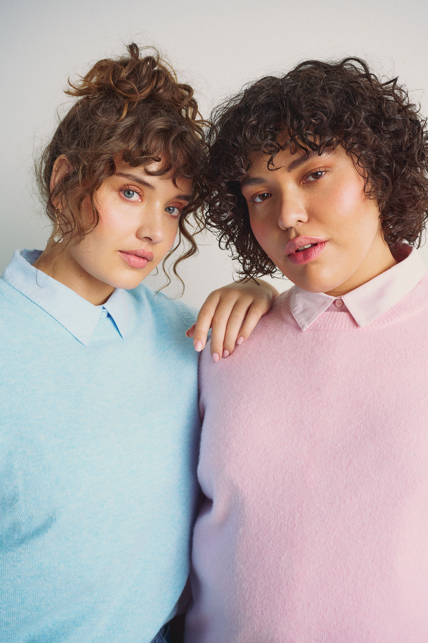 ZizziFarbenfroher Look mit Lagen, , Model