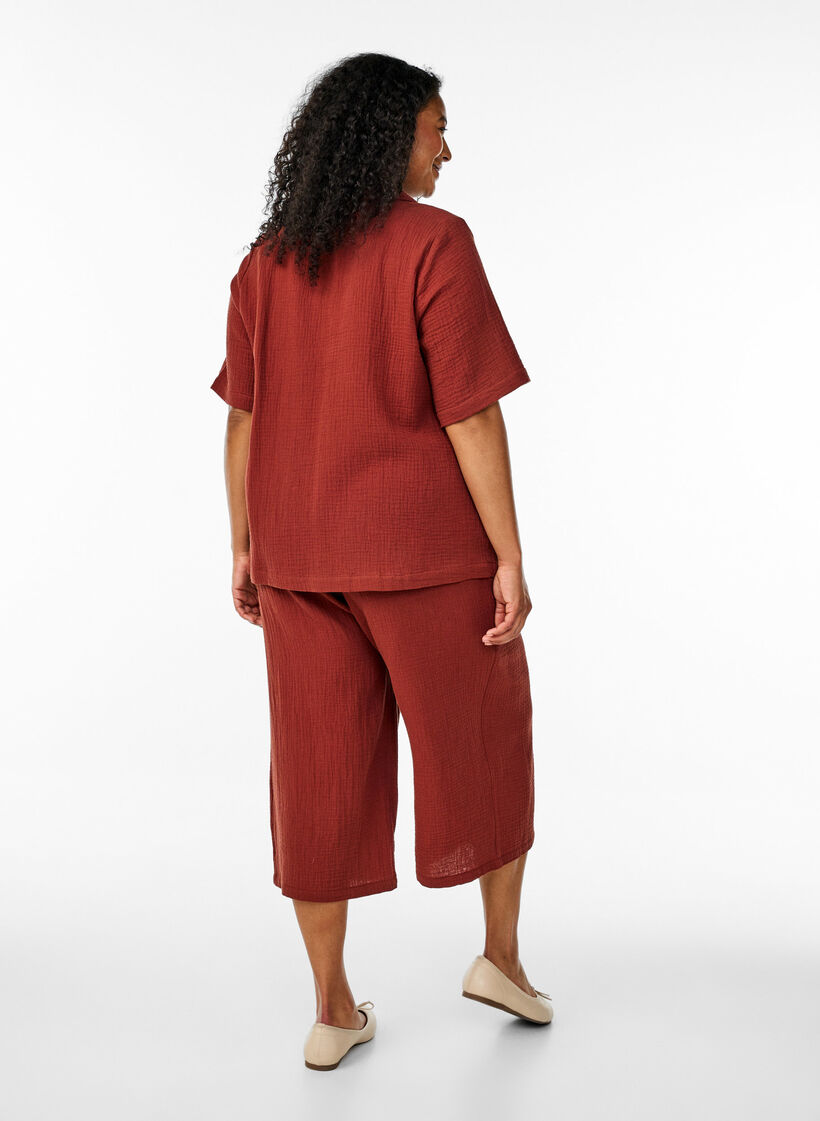 Culotte-Hose aus Baumwollmusselin mit hohem Bund., Rot, Model image number 1