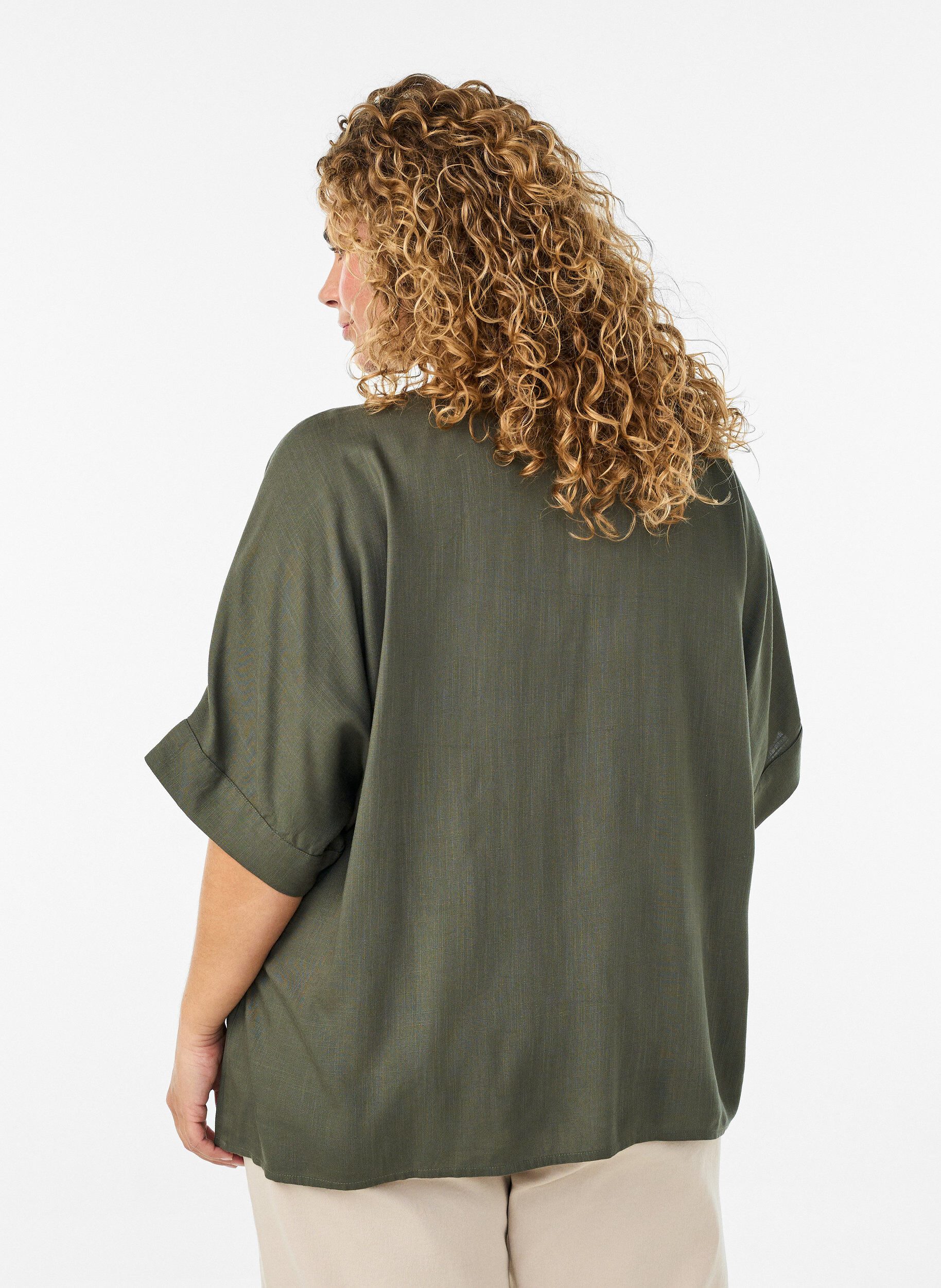 ZizziViskosebluse mit Crochet-Besatz und Kn&ouml;pfen, Gr&uuml;n, Model image number 2