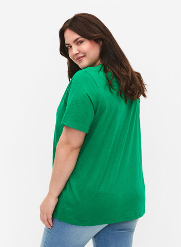 Kurzärmliges Basic-T-Shirt mit V-Ausschnitt, Jolly Green, Model image number 1