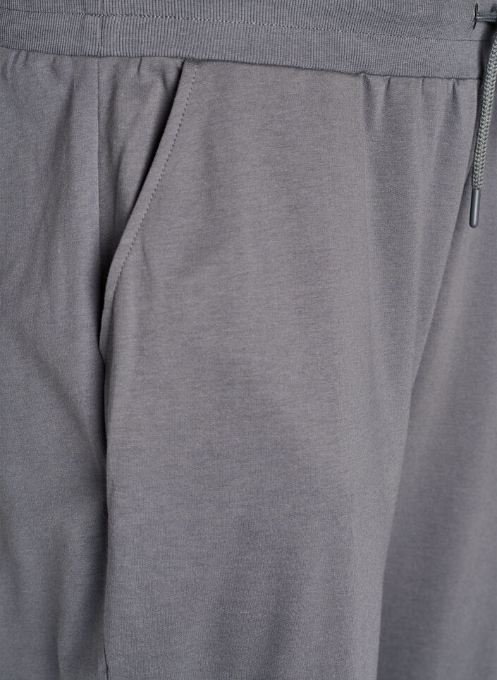Lockere Trainingshose mit Taschen, Grau, Packshot image number 2