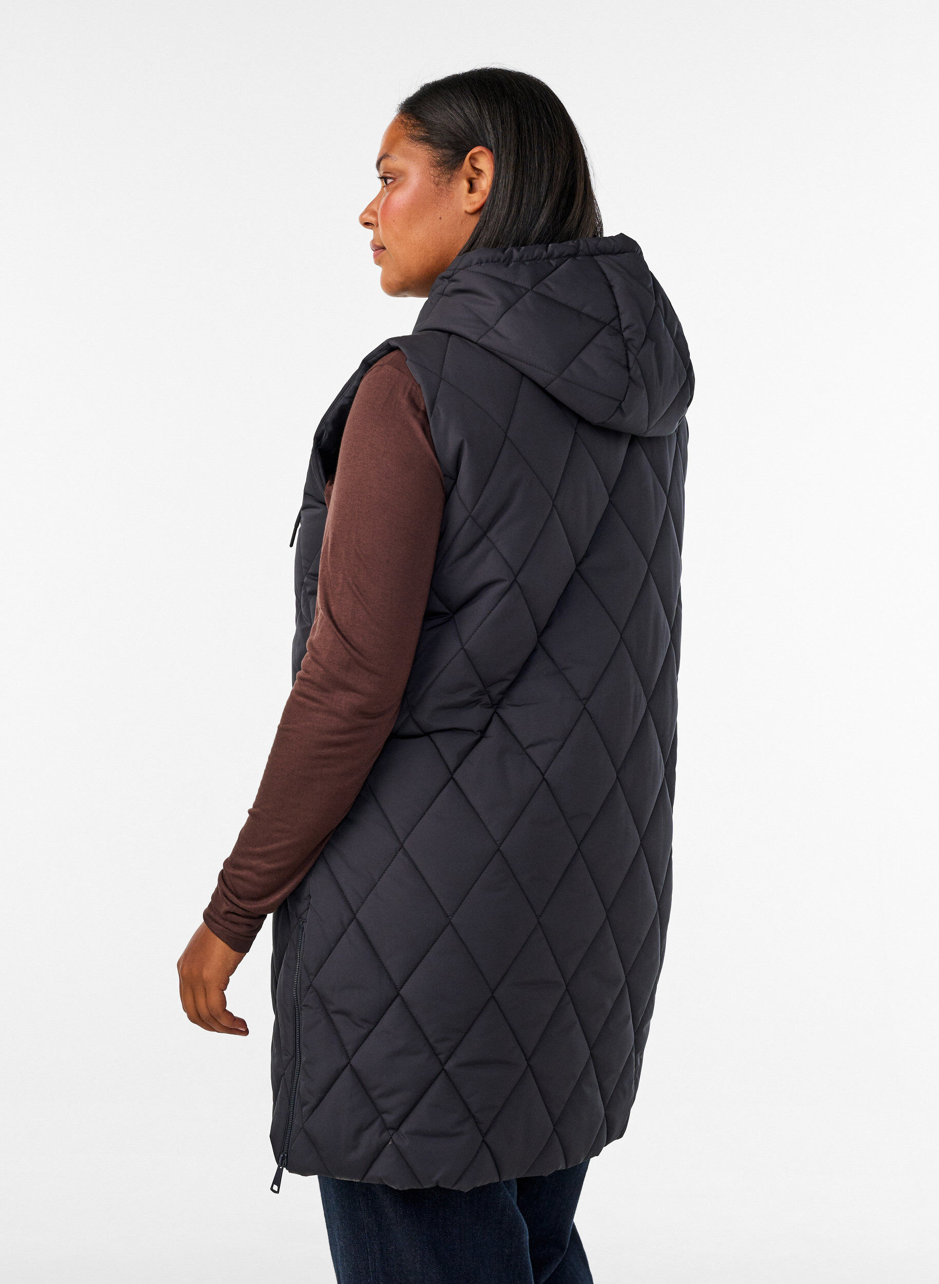 ZizziMittellange Steppweste mit Kapuze, Schwarz, Model image number 2