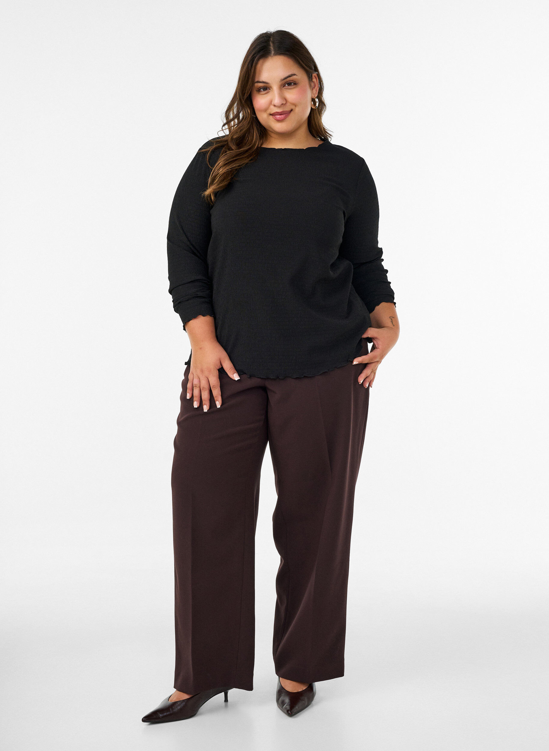 ZizziStrukturierte Bluse mit gewellten Kanten, Schwarz, Model image number 1