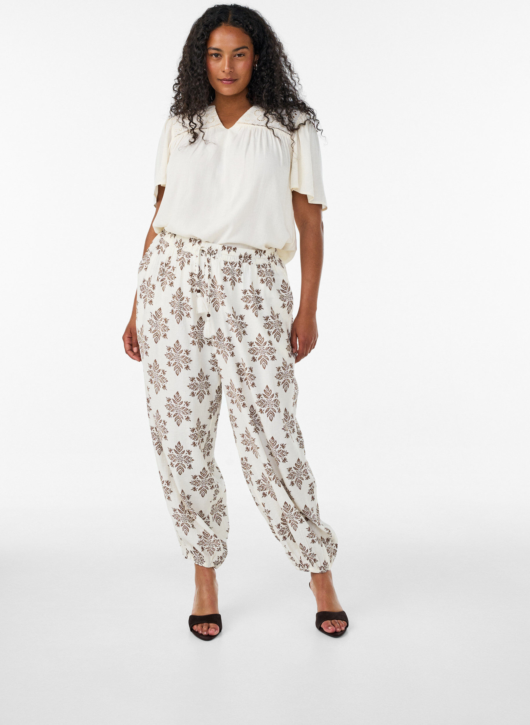 ZizziGemusterte Ballonhose mit hoher Taille, Vanille, Model image number 0