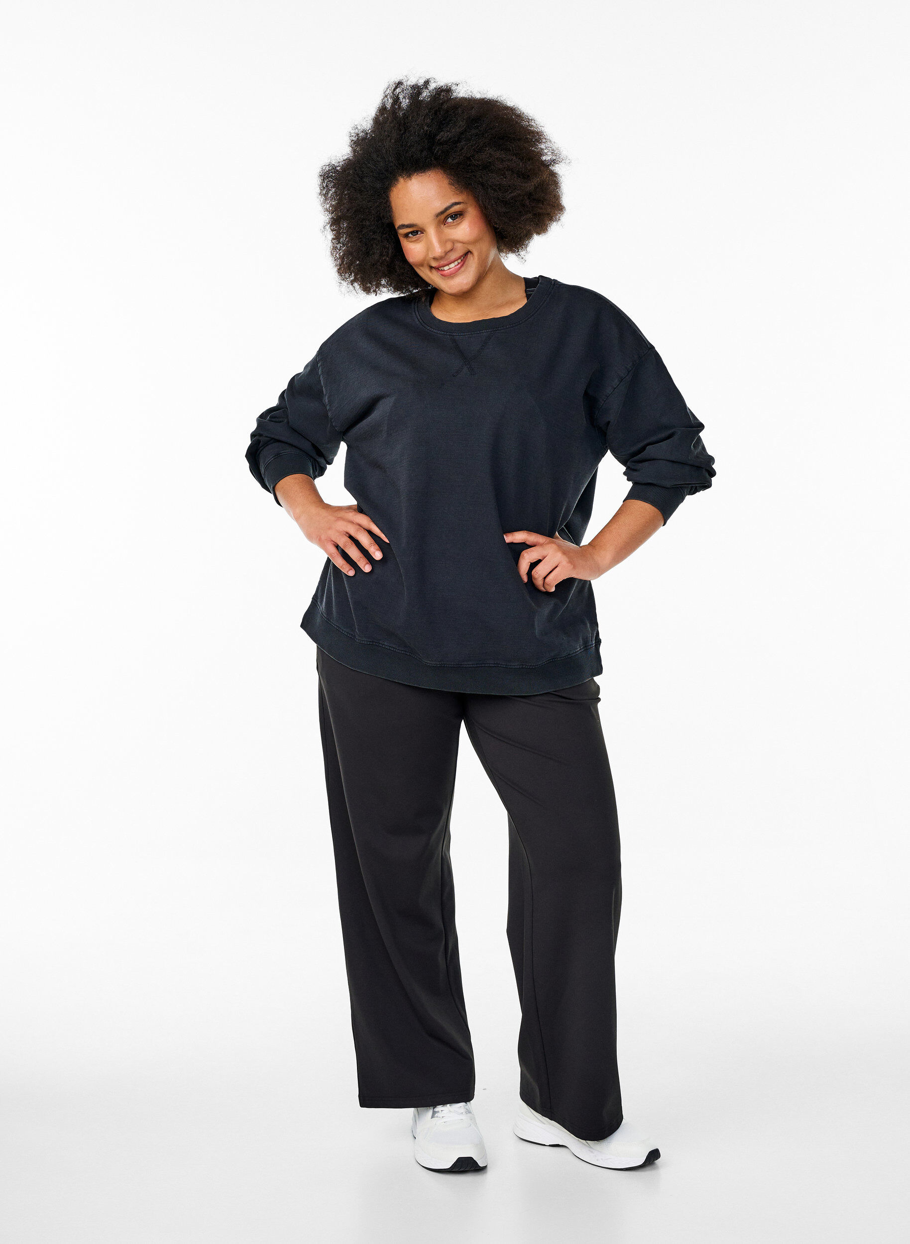 ZizziLockeres Sweatshirt im gewaschenen Look, Grau, Model image number 1