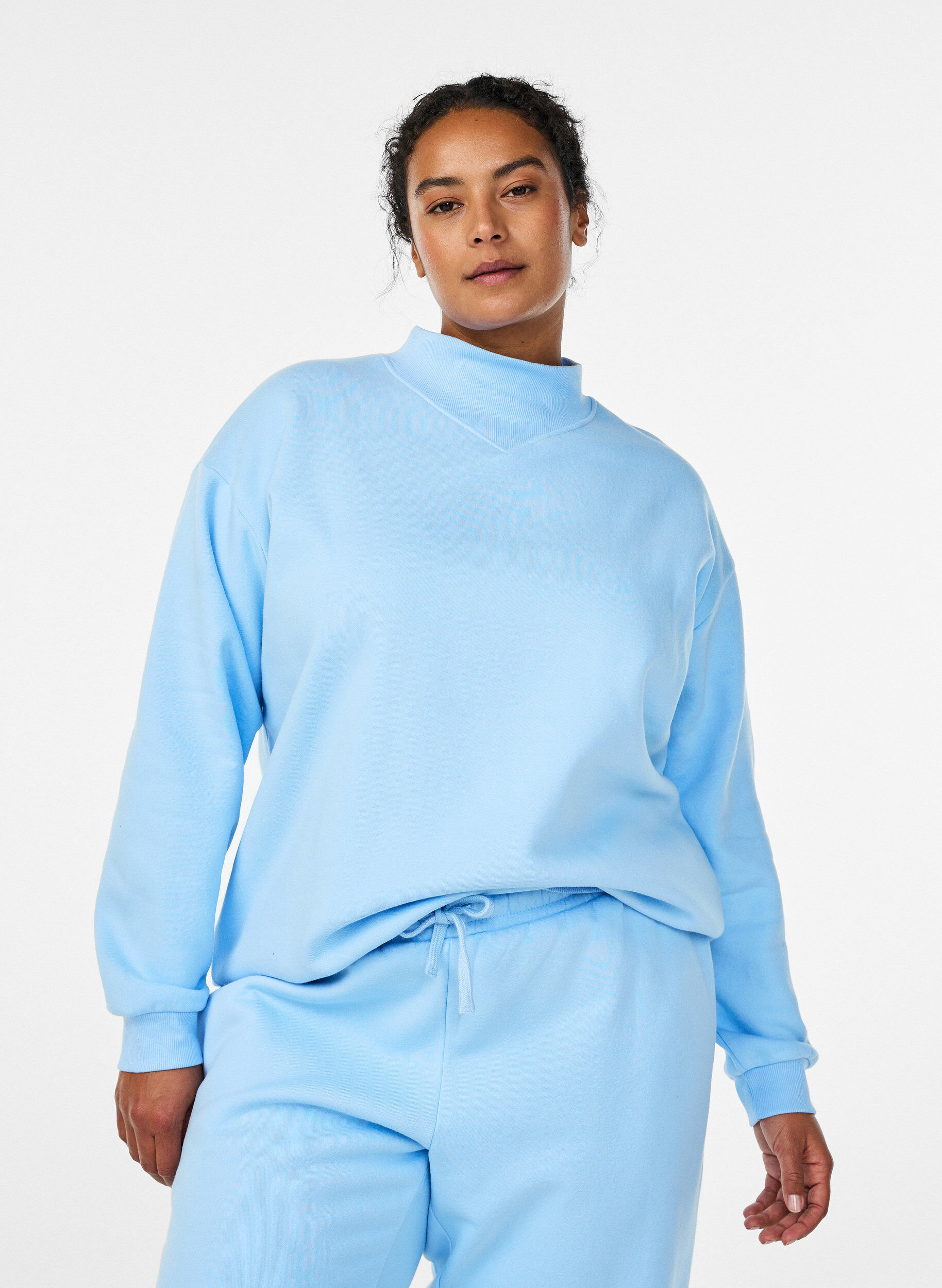 ZizziSweatshirt mit hohem Kragen und langen &Auml;rmeln, Blau, Model image number 0
