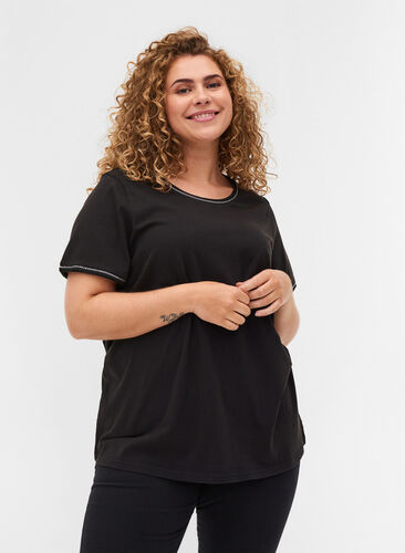 Kurzarm T-Shirt mit Kette, Black Acid Wash, Model image number 0
