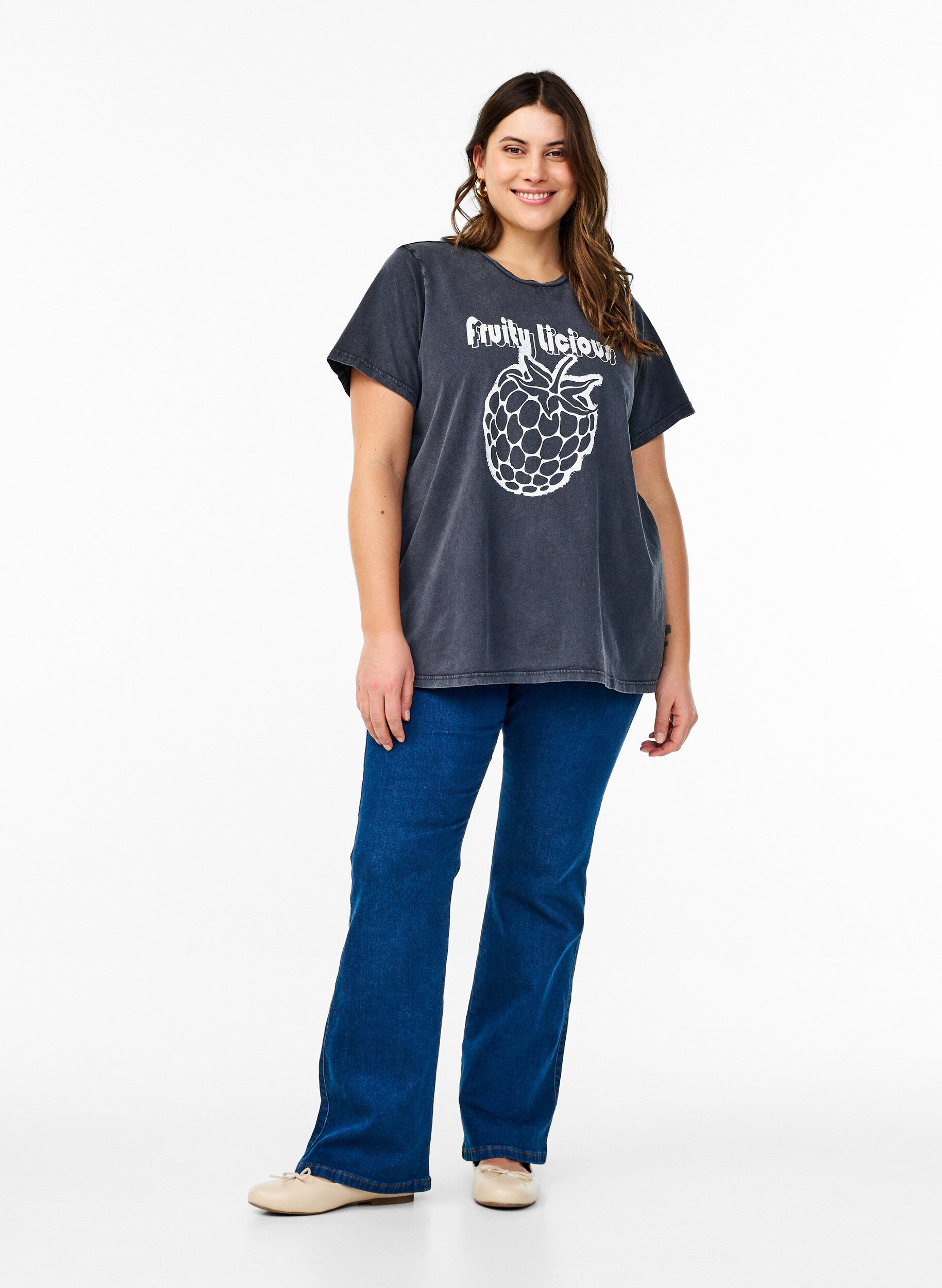 ZizziT-Shirt aus Bio-Baumwolle mit Grafikprint, Grau, Model image number 1