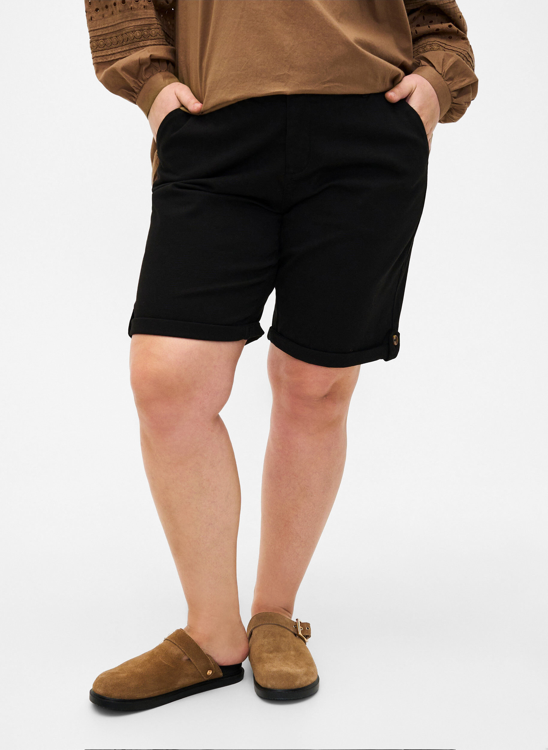 ZizziKurze Hosen im Chino-Stil mit Taschen, Black, Model image number 2