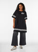 Sportliches T-Shirtkleid aus Baumwolle, Schwarz, Model image number 1