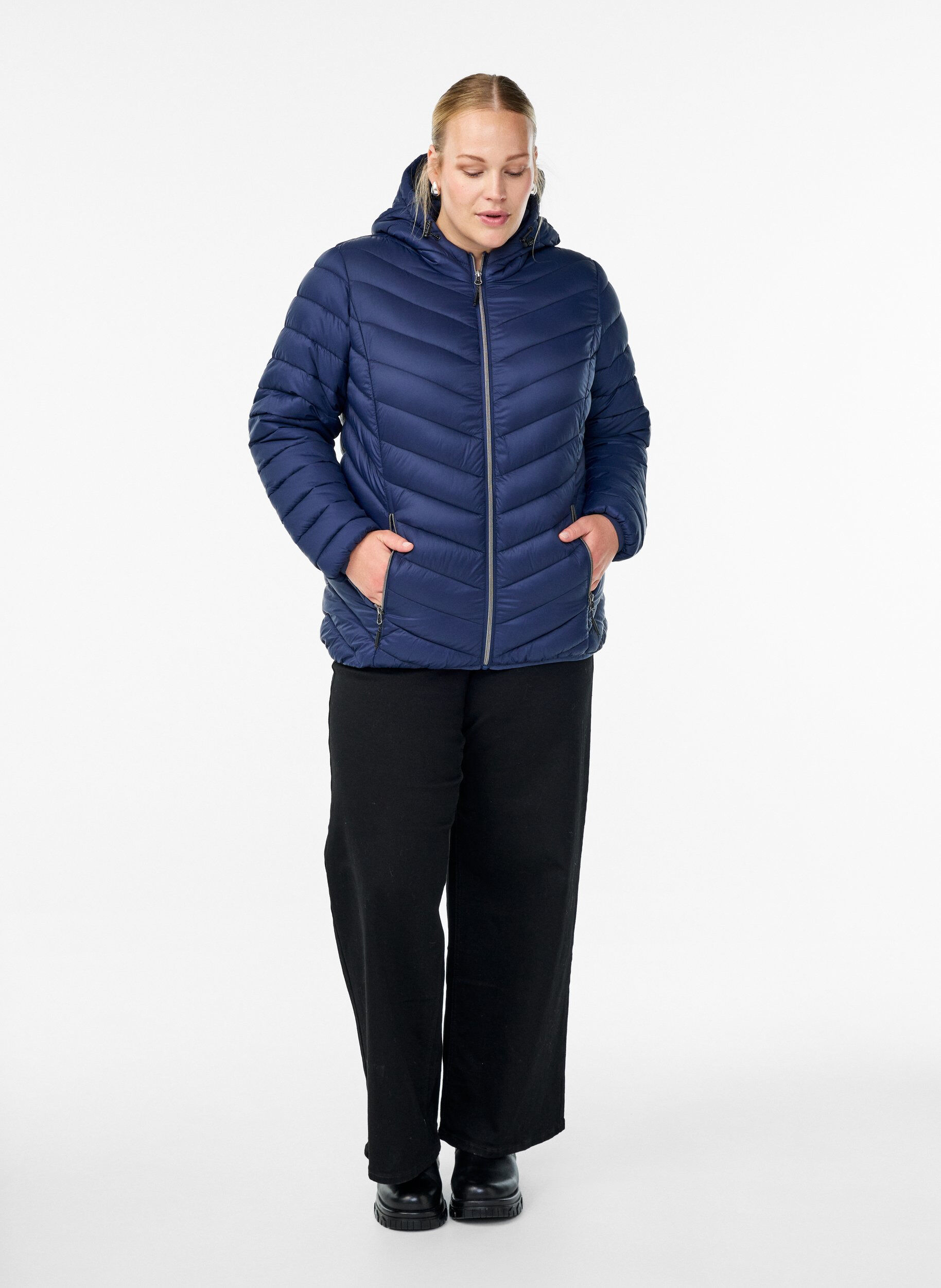 ZizziLeichte Steppjacke mit Kapuze, Blau, Model image number 1