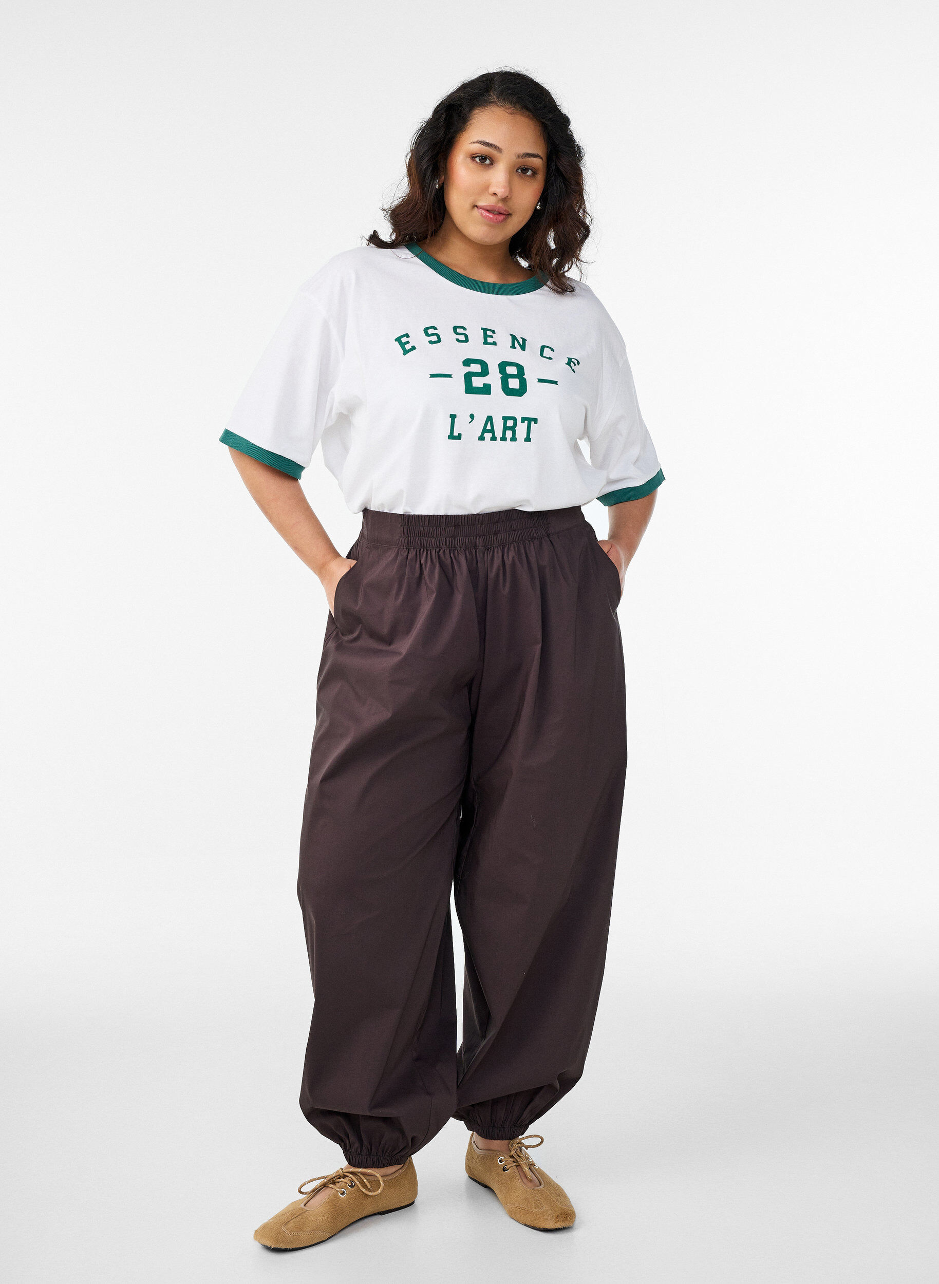ZizziBallonhose mit Taschen und elastischem Bund, Braun, Model image number 0
