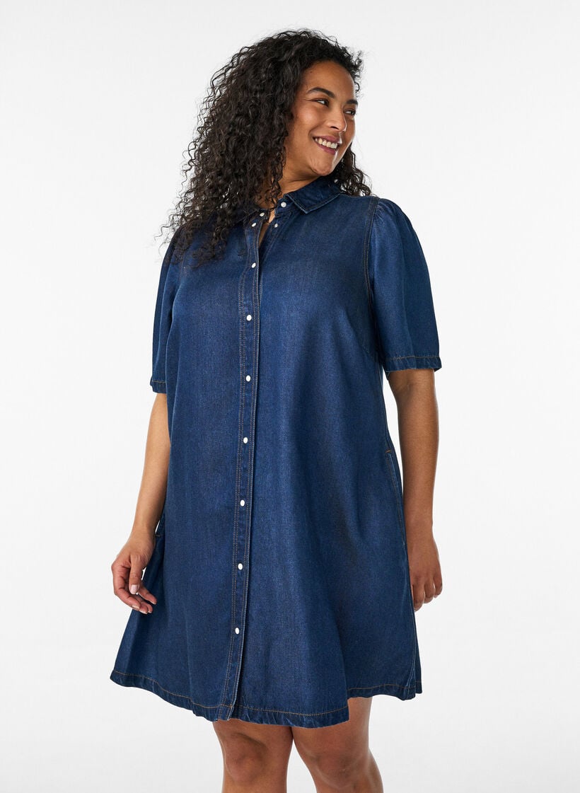 Jeanskleid aus Lyocell mit Kn&ouml;pfen und kurzen &Auml;rmeln, Blau, Model image number 1