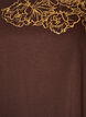 T-Shirt aus Baumwolle mit Blumenprint, Braun, Packshot image number 2