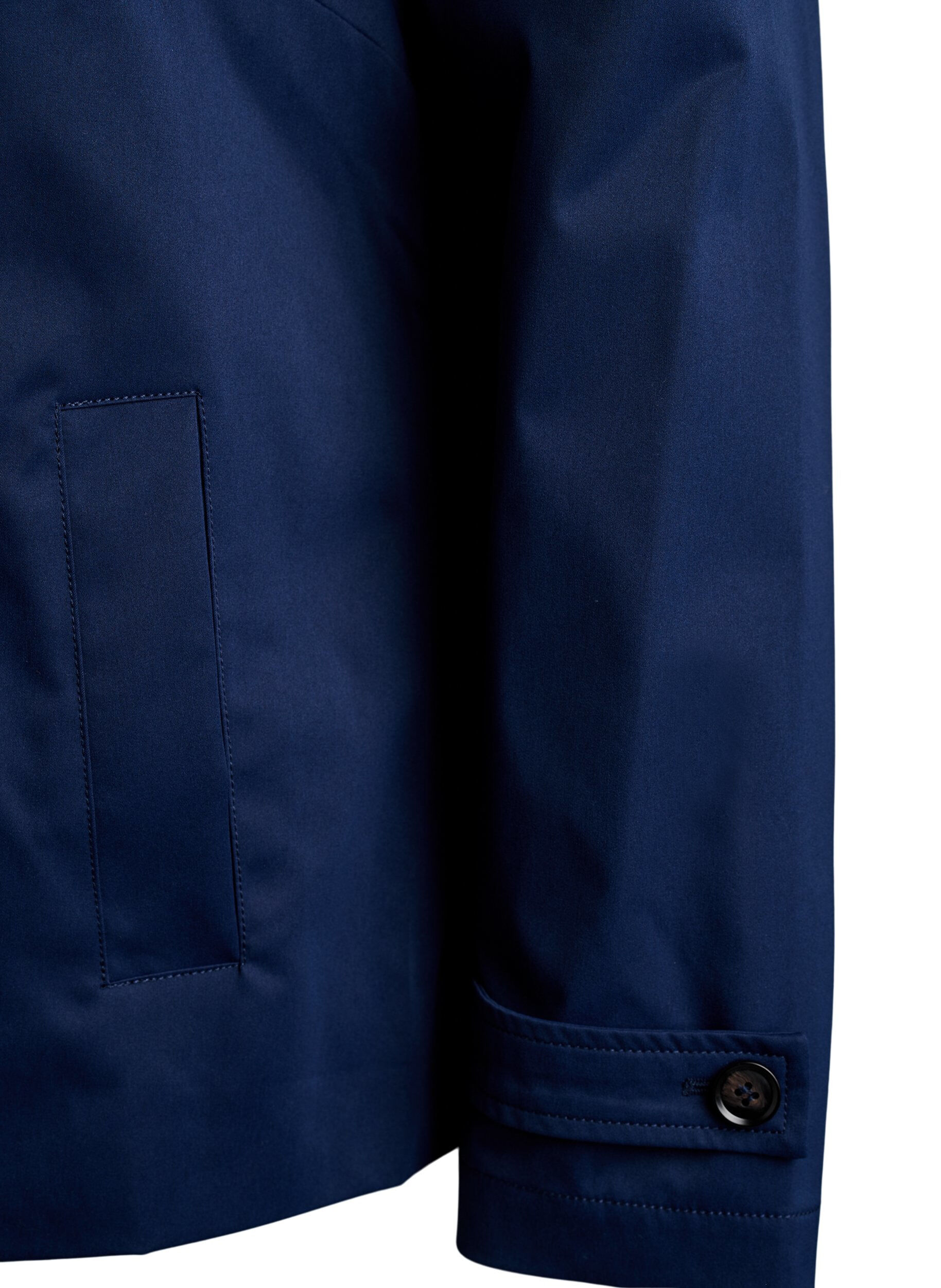 ZizziKurzer Trenchcoat mit Kragen und Raglan&auml;rmeln, Blau, Packshot image number 3