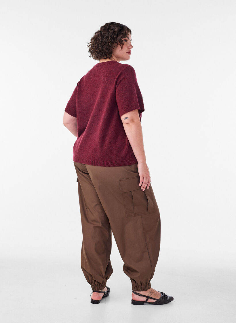 Baumwoll-Cargohose mit Ballonbein, Braun, Model image number 1