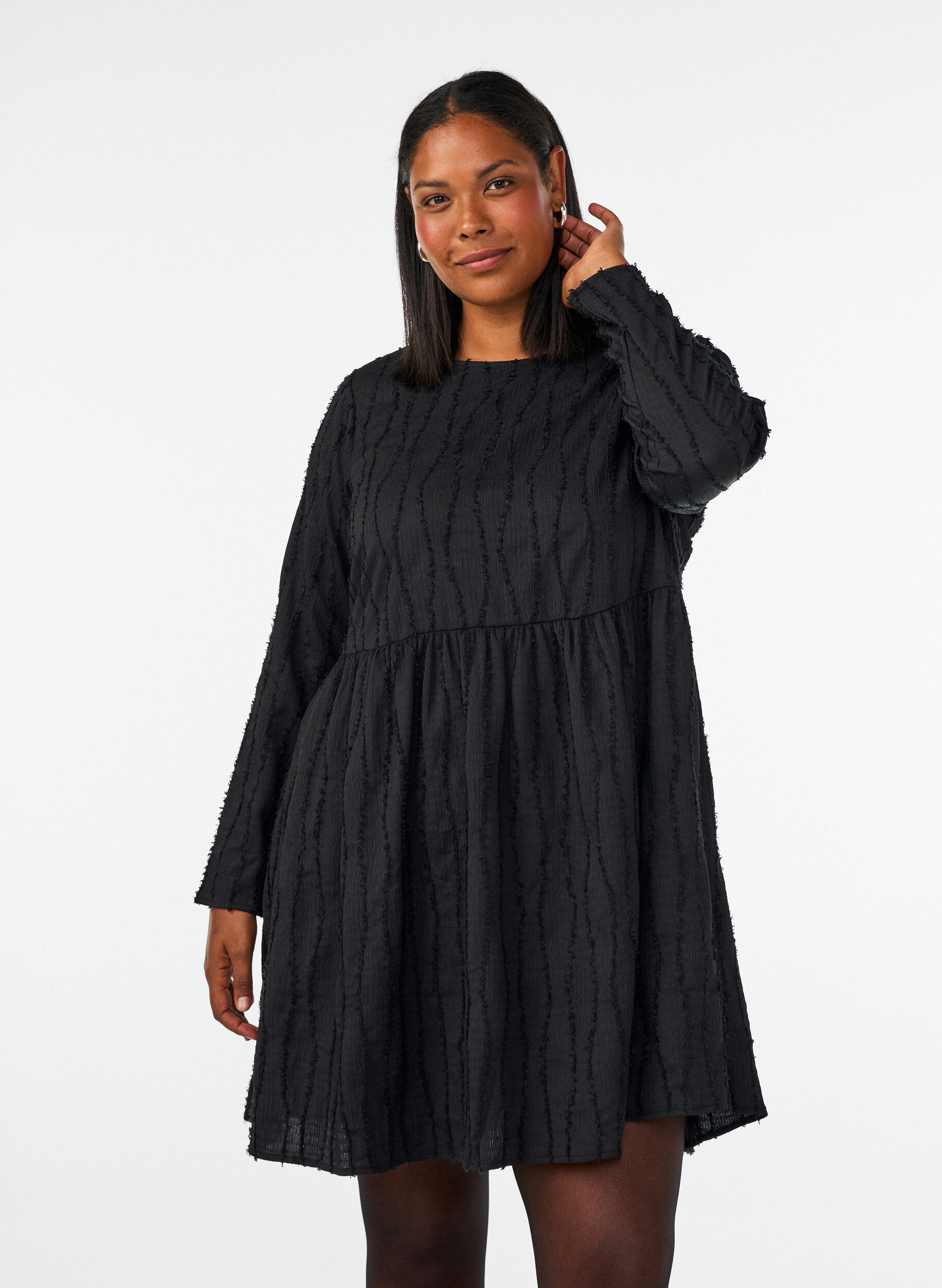 ZizziKurzes Jerseykleid mit welligem Strukturmuster, Schwarz, Model image number 0