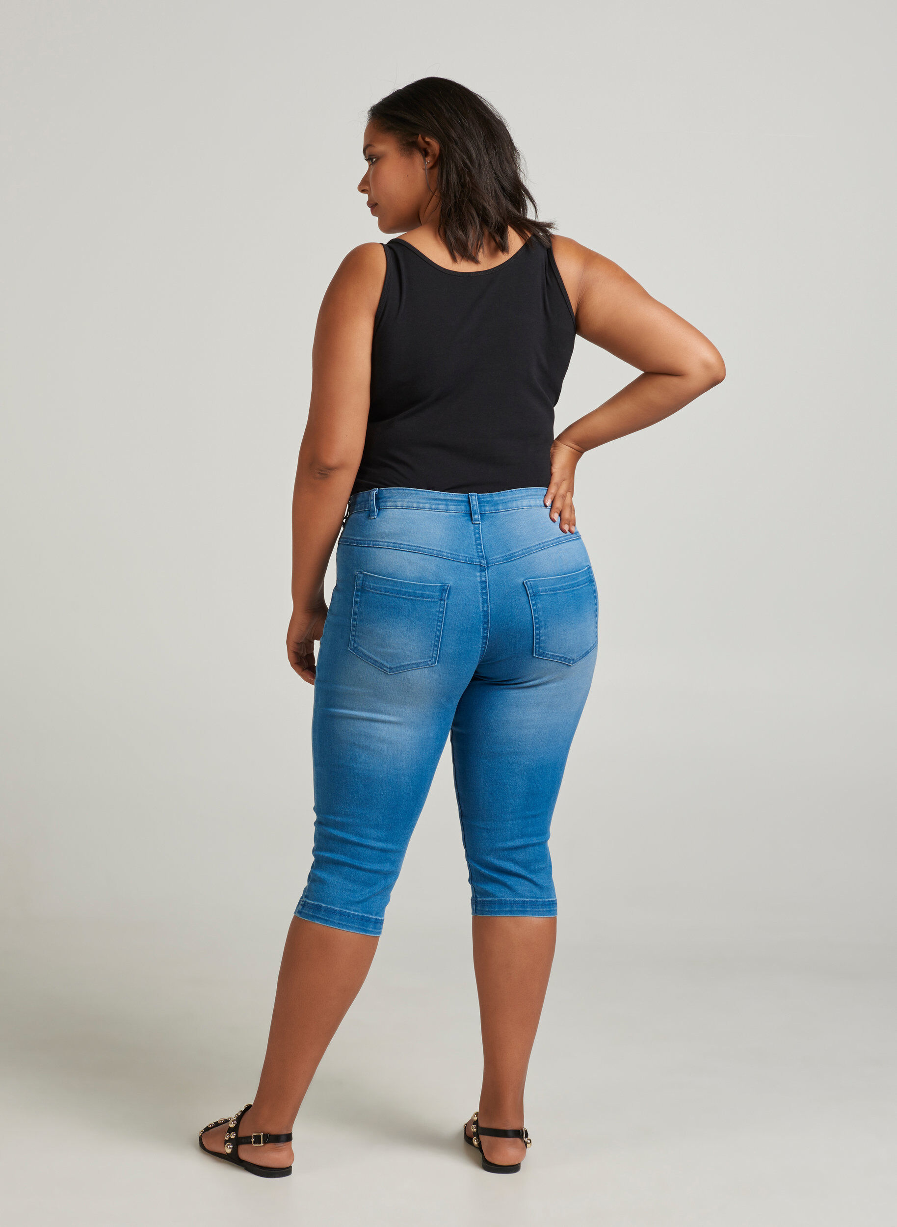 ZizziSlim Fit Emily Capri Jeans, Blau, Model image number 2