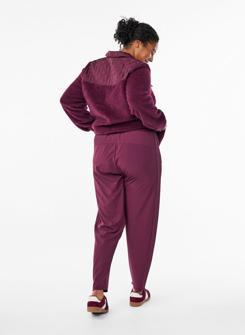 Leichte Trainingshose mit Taschen, Rot, Model image number 1