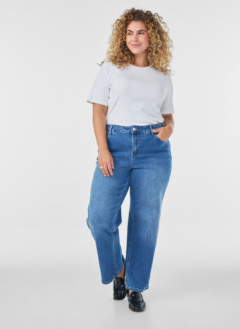 Straight Jeans mit leicht abgenutzter Optik, Blau, Model image number 0