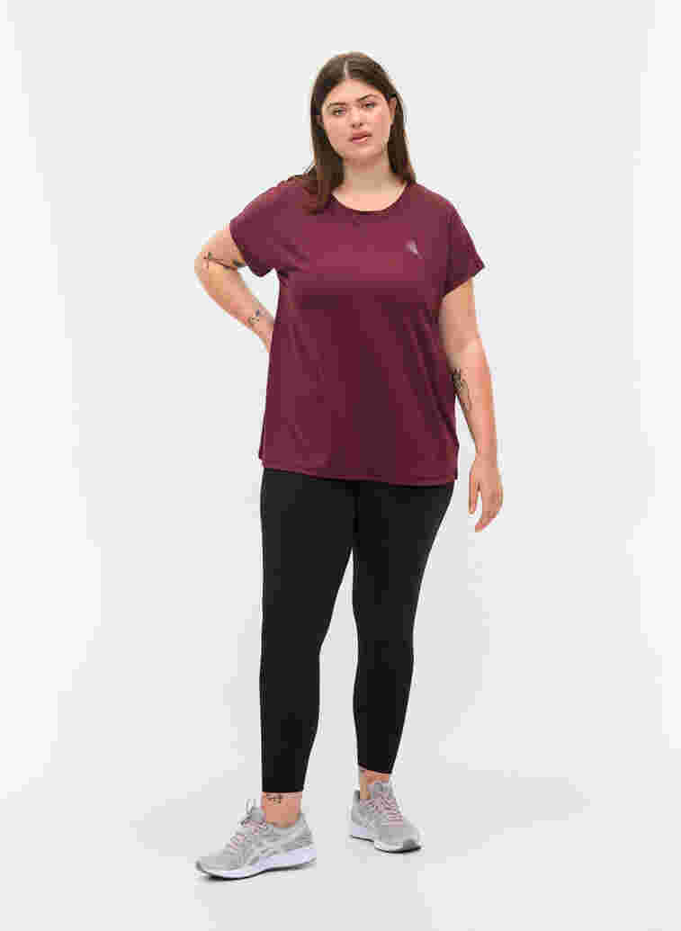 Einfarbiges Trainings-T-Shirt, Fig, Model image number 2