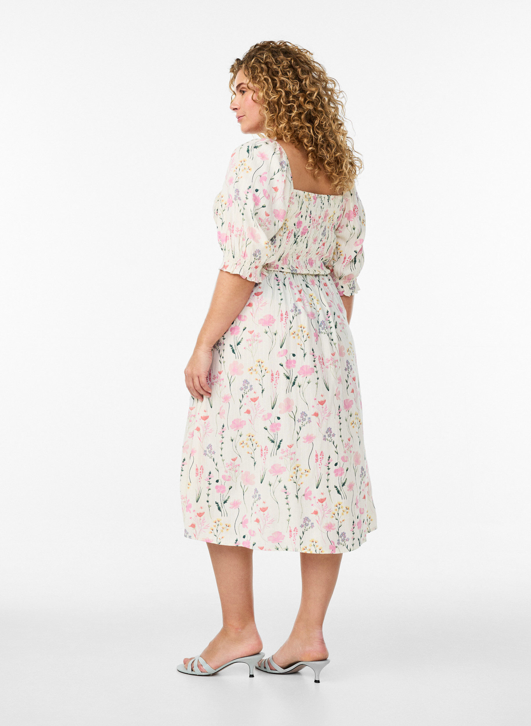 ZizziGebl&uuml;mtes Sommerkleid aus Viskose, Vanille, Model image number 1