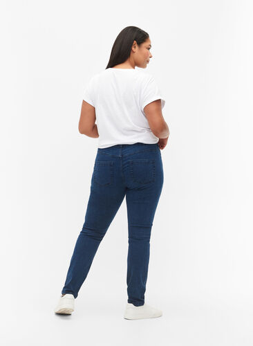 Extra schmale Sanna-Jeans mit normaler Taille, Dark blue, Model image number 1