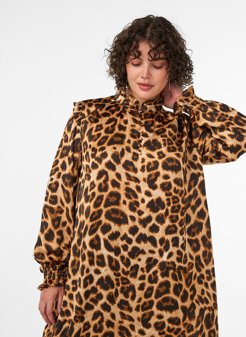 Kleid mit Leopardenmuster und R&uuml;schendetails, Braun, Model