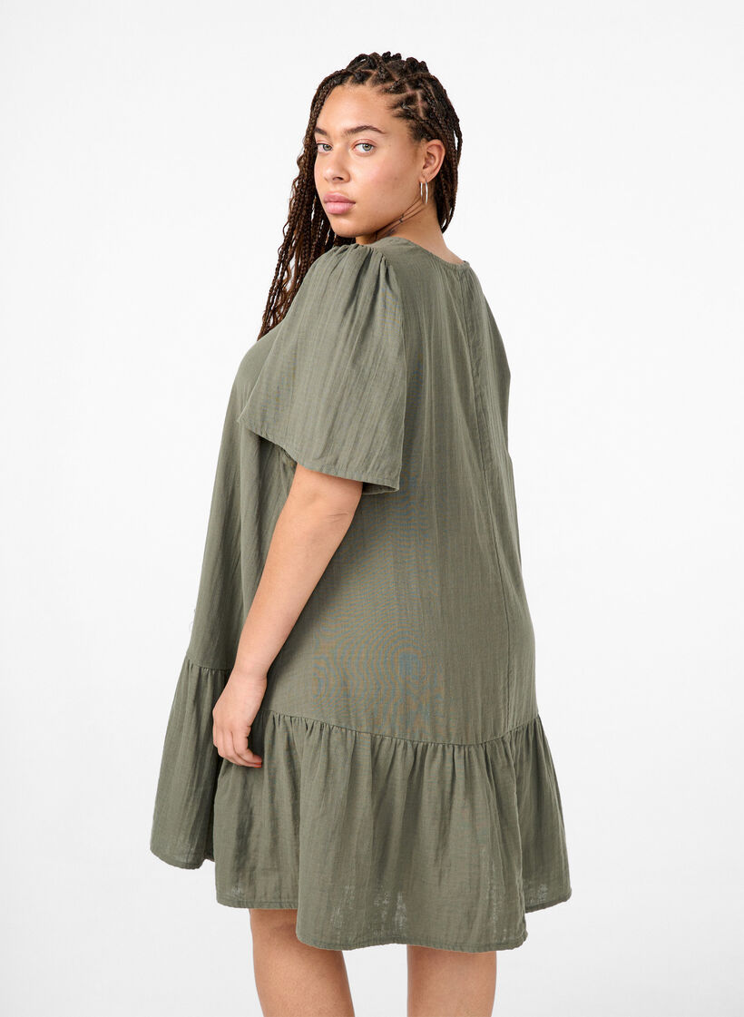 Kurzärmliges Kleid aus Baumwolle mit A-Linien-Schnitt, Thyme, Model image number 1