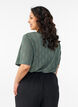 T-Shirt aus Jersey mit Lochstickerei, Gr&uuml;n, Model image number 2