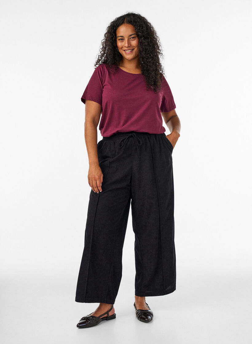Cordhose mit weitem Bein und hoher Taille, Schwarz, Model image number 0