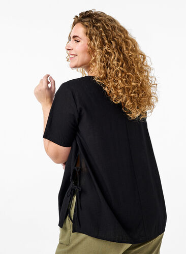 Kurzärmlige Bluse aus Baumwoll-Mix mit Leinen und Spitzendetail, Black, Model image number 1