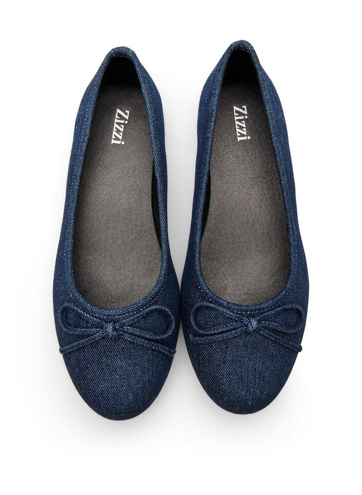 Extra-Weite – Denim-Ballerina mit Schleife, Blau, Packshot