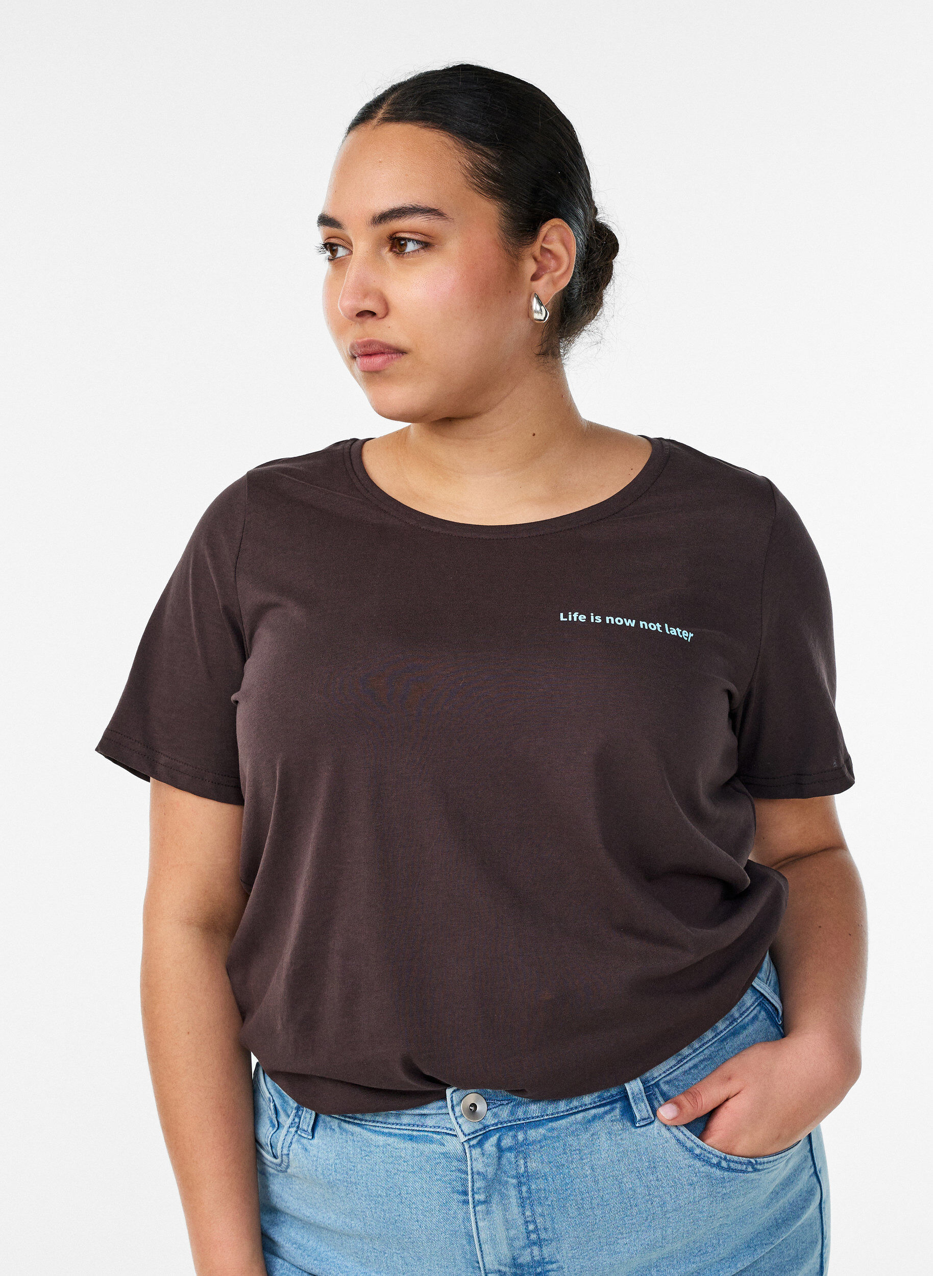 T-Shirt mit Print, Braun, Model