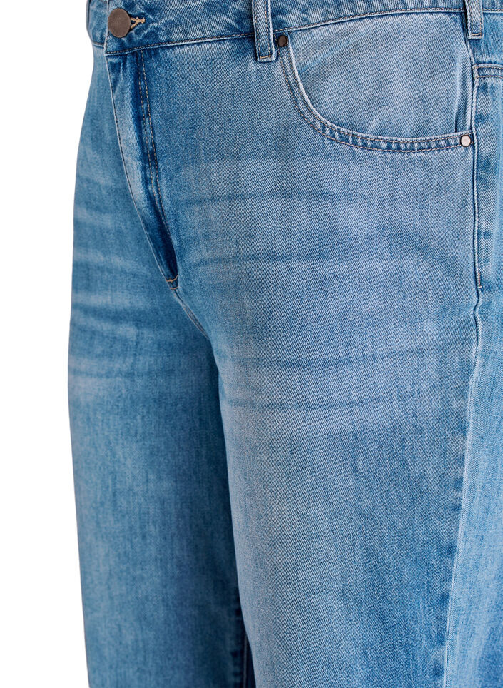 Kurze Kiana Jeans mit gerader Passform und Knopfdetails, Blau, Packshot image number 2