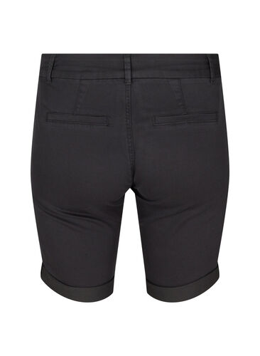 Eng anliegende Shorts mit Taschen, Black, Packshot image number 1