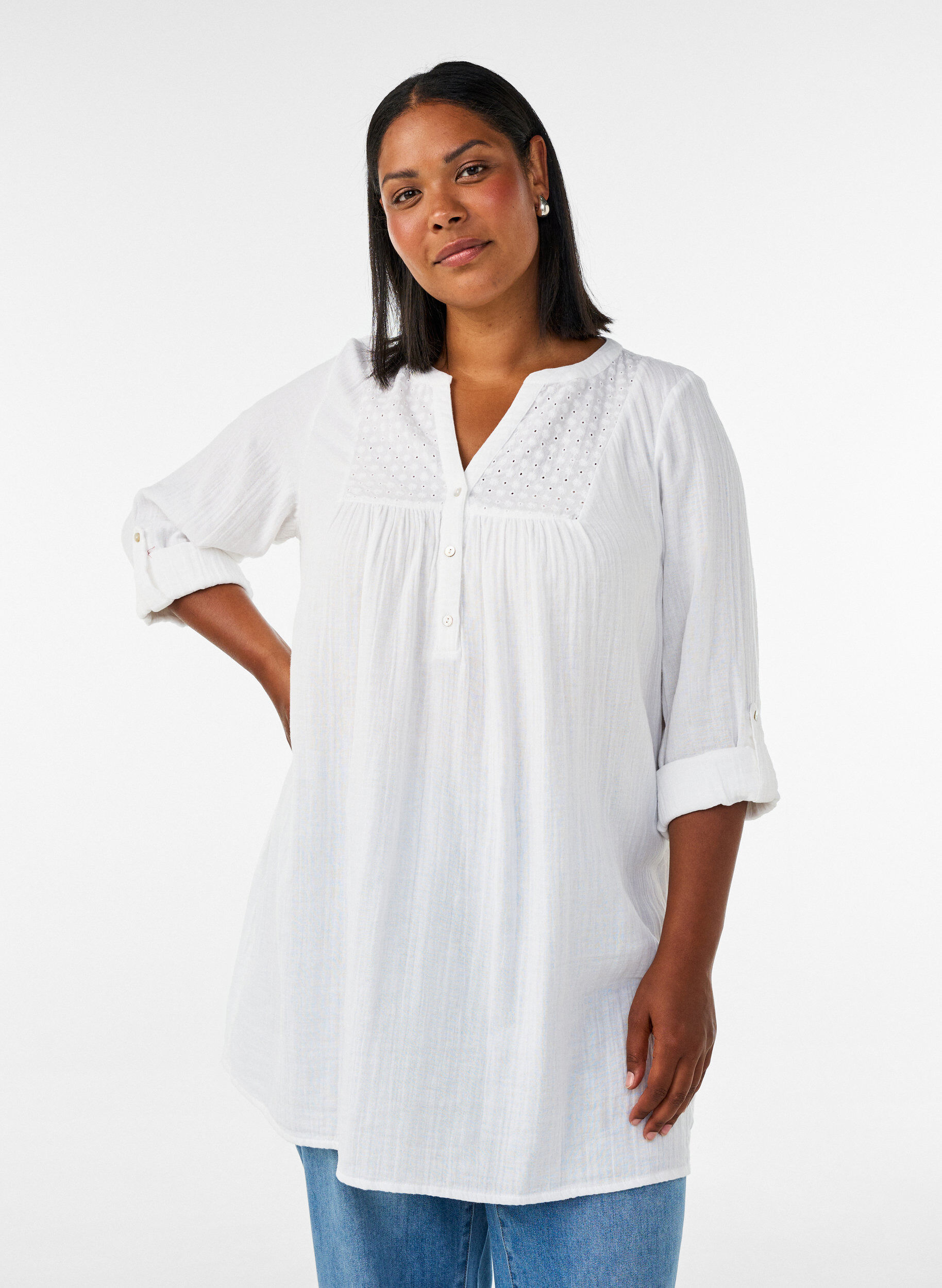 ZizziTunika aus Baumwollmusselin mit Broderie Anglaise, Wei&szlig;, Model image number 0