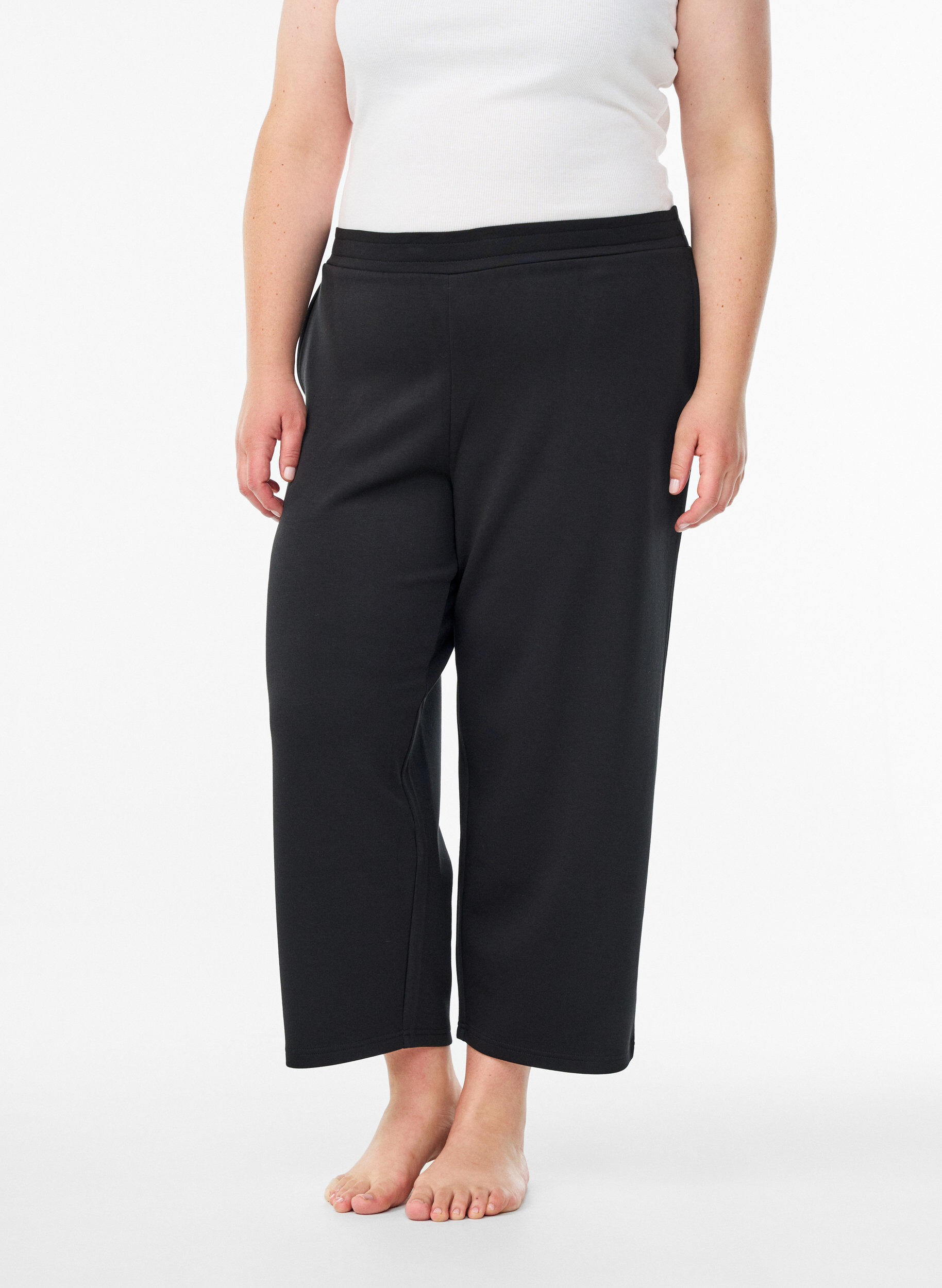 Zizzi7/8-Hose aus Modal-Mischung mit Taschen, Schwarz, Model image number 2